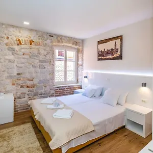 Casa de hóspedes Idassa Atrium